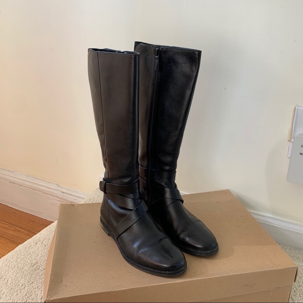 Cole haan women black leather Petra belt boot